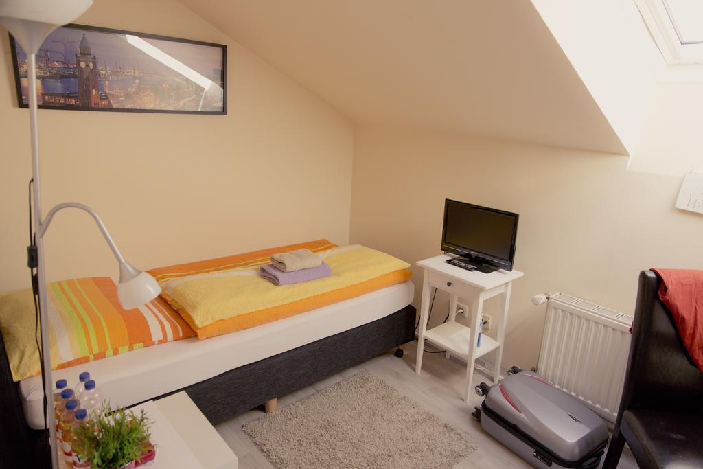 Heinsens Ellerbek Bed & Breakfast Rom bilde